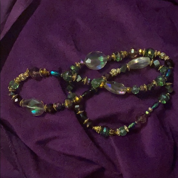 Beautiful crystal necklace & bracelet set - Picture 3 of 3